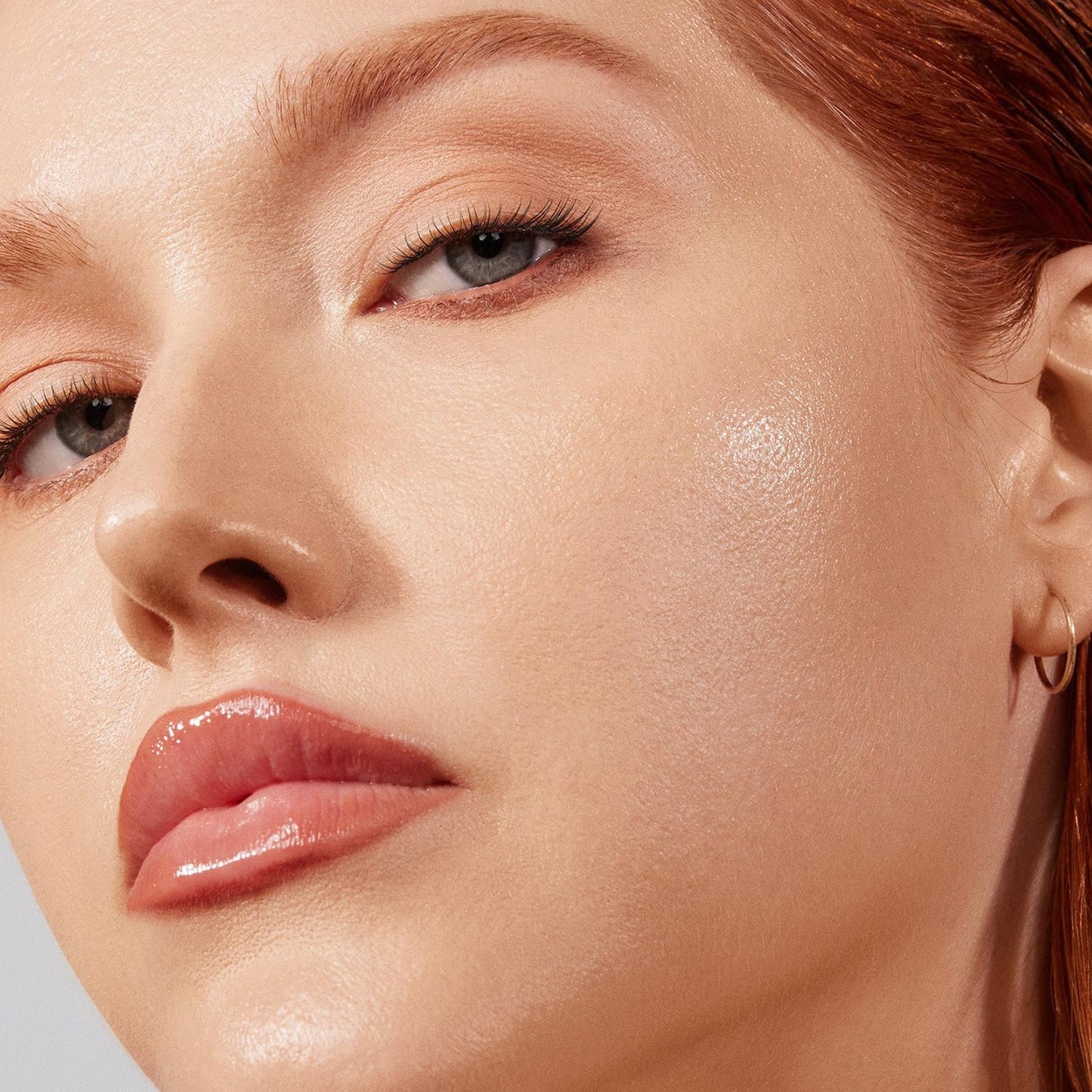 Morphe Lightform Dewy Foundation - Extended Hydration Foundation Makeup with a Lasting, Natural Radiant Finish - Long-Wearing Formula with Buildable, Medium Coverage - Light 05N (1.01 fl oz)