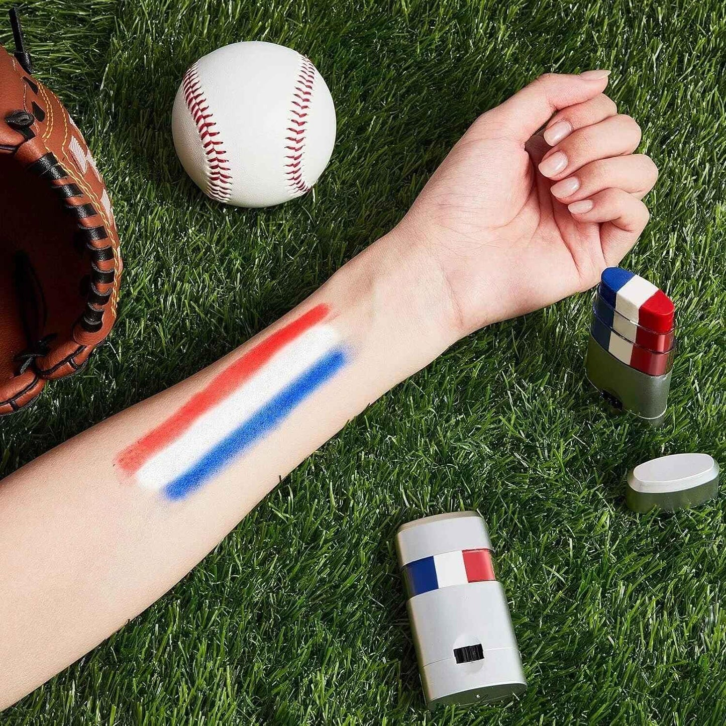 1 Set Blue White Red Stick Face Paint, Patriotic 4th of July Face Paint, Flag Face Paint, Stripe Fan Brush Stick for Cosplay, Party, Sports Makeup