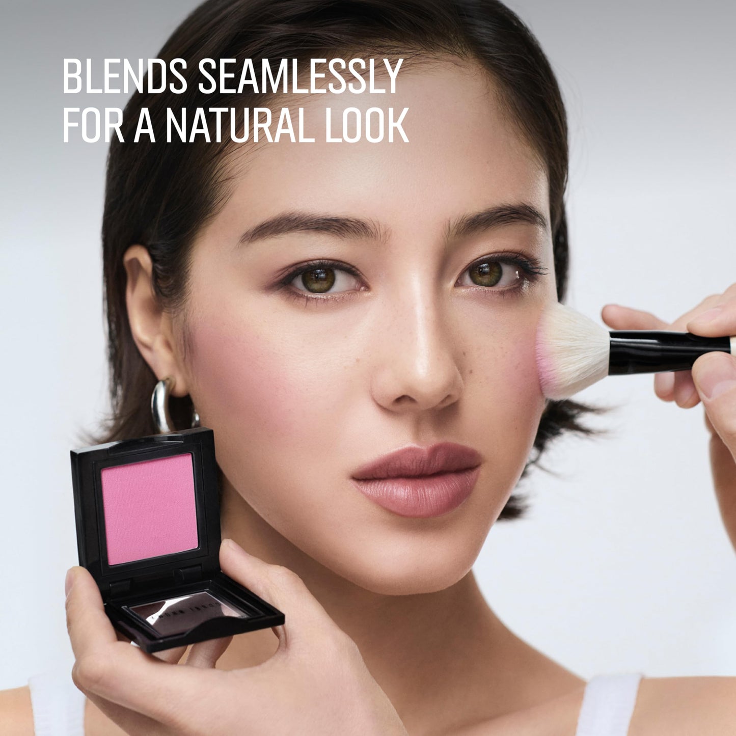 Bobbi Brown Face Blender Brush | Soft, Multipurpose Makeup Brush For Bronzer, Blushes, & Face Powders