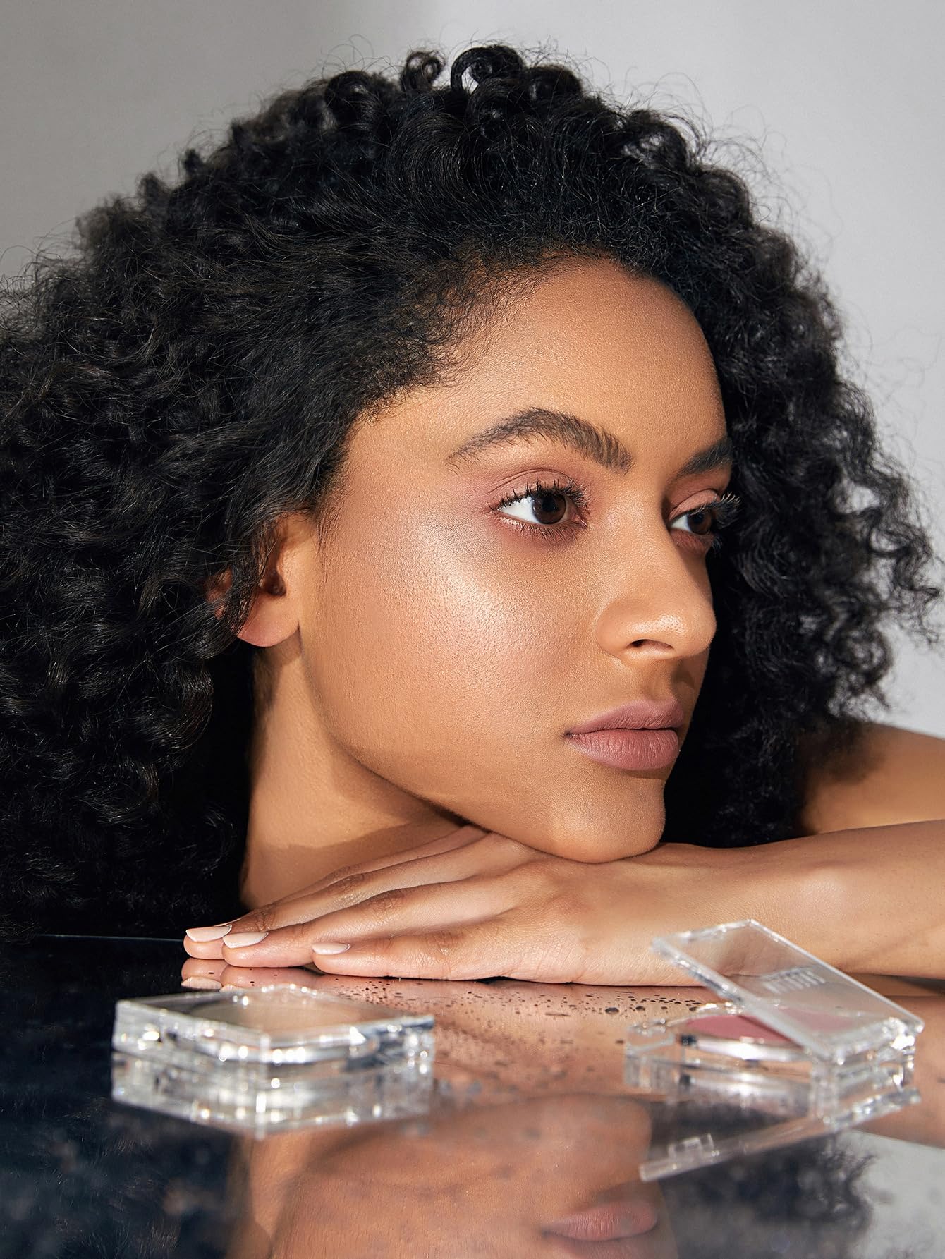 SHEGLAM Cosmic Crystal Mousse Highlighter Long Lasting Shimmer Glow for Face-Vanilla Skeye