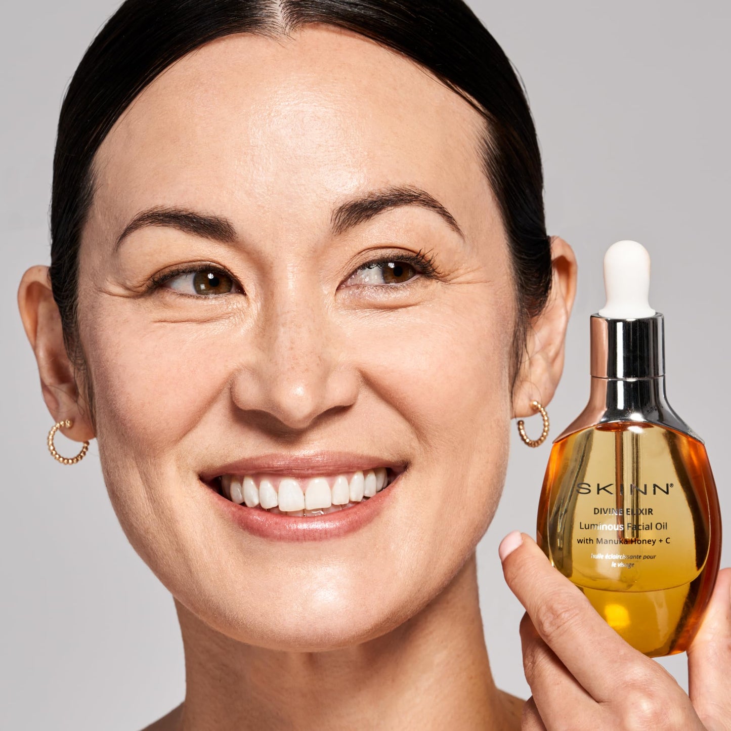 SKINN Luminous Facial Oil - Face Oil to Visibly Brighten, Firm, and Hydrate - Hydrating Oil for Anti-Aging and Dry Skin to Reduce Fine Lines, and Wrinkles