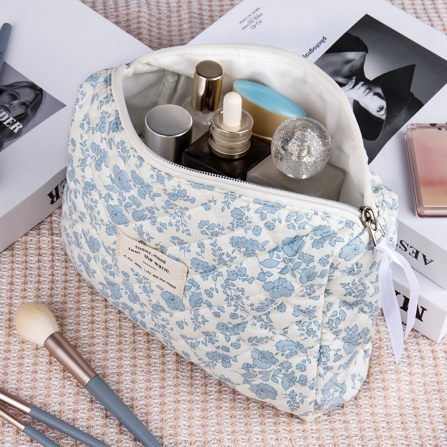 Floral Makeup Bag – Large Quilted Cosmetic Pouch for Women & Girls, Cute Cotton Travel Toiletry Organizer, Blue Flower Design