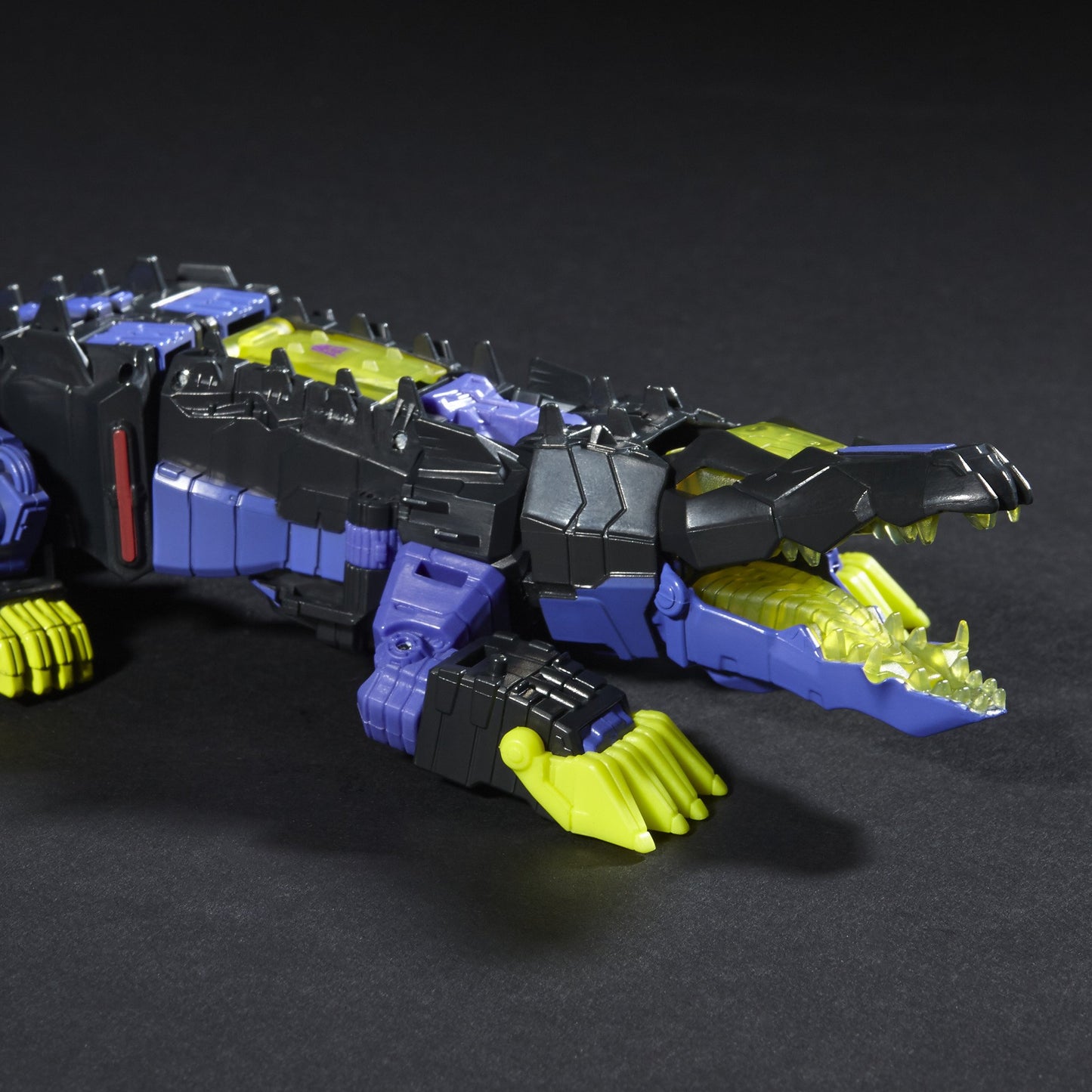 Transformers Generations Titans Return Decepticon Krok and Gatorface