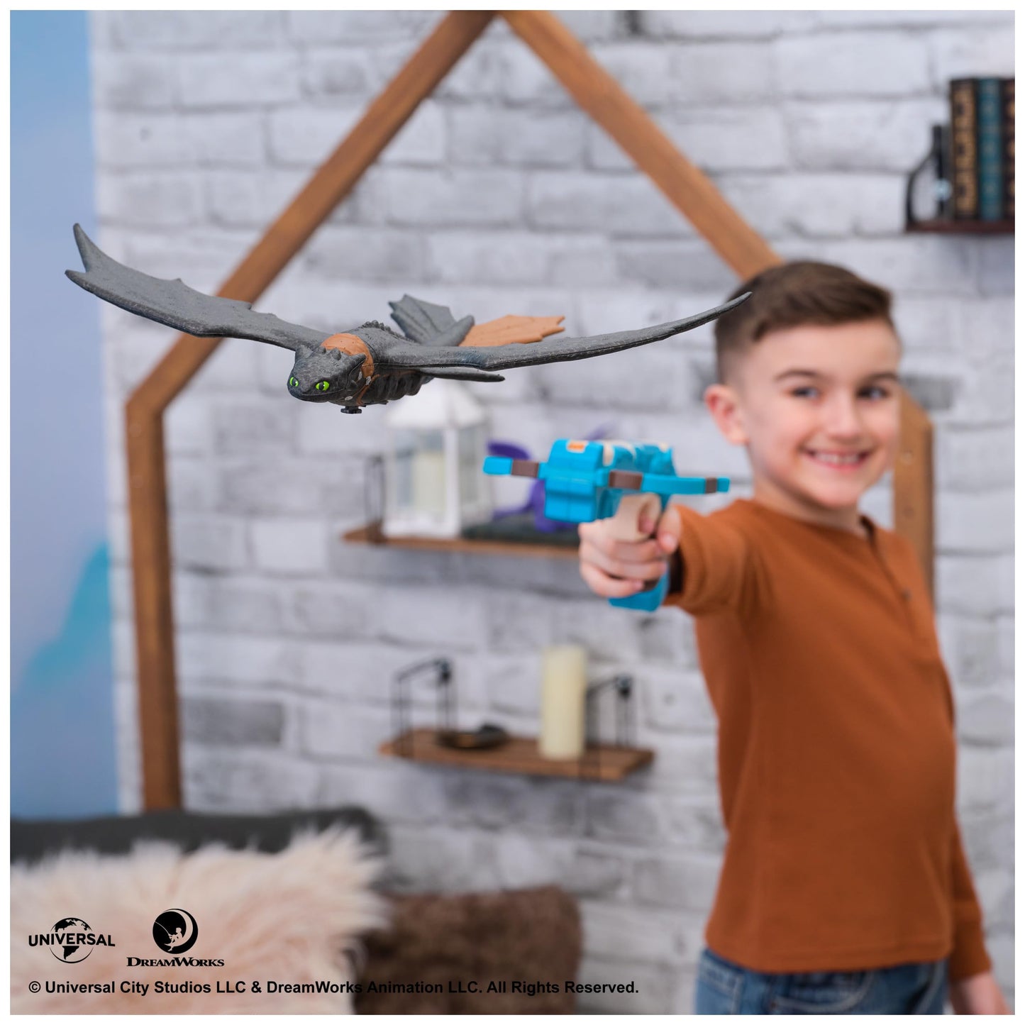 DreamWorks Dragons How to Train Your Dragon – Crossbow Launch Toothless Flying Stunt Glider, Kids Toy for Boys & Girls Ages 4+ (Amazon Exclusive)
