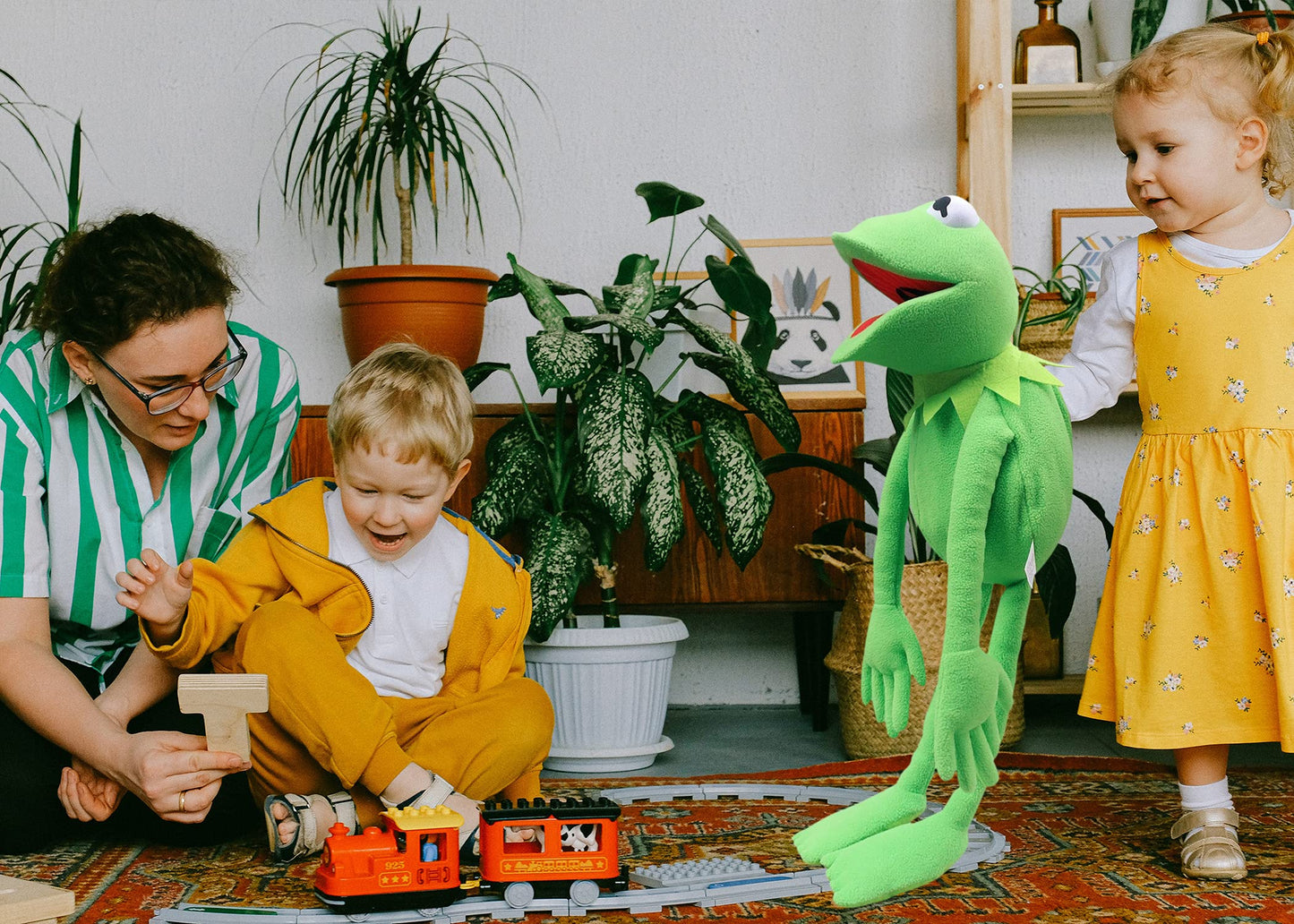 SUIYUEOUR Kermit Frogs Hand Puppet, Frog Plush,The Muppets Show, Soft Frog Puppet Doll Suitable for Role Play -Green, 24 Inches