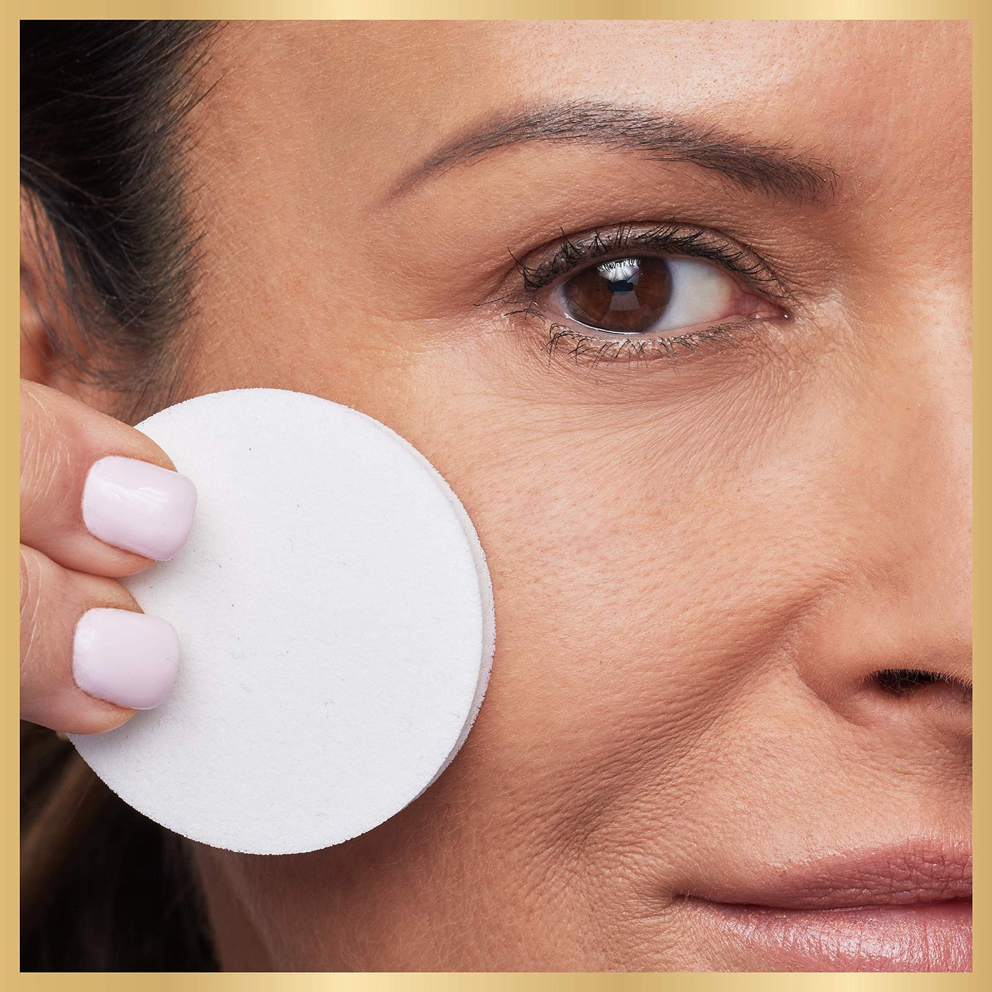L’Oréal Paris Age Perfect Creamy Powder Foundation Compact, 365 Chestnut, 0.31 Ounce