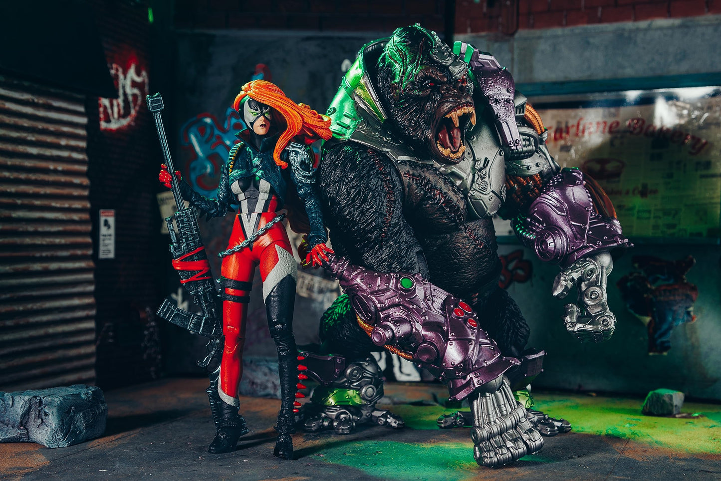 McFarlane Toys - Spawn She-Spawn & Cygor Action Figure 2pk, Gold Label, Amazon Exclusive