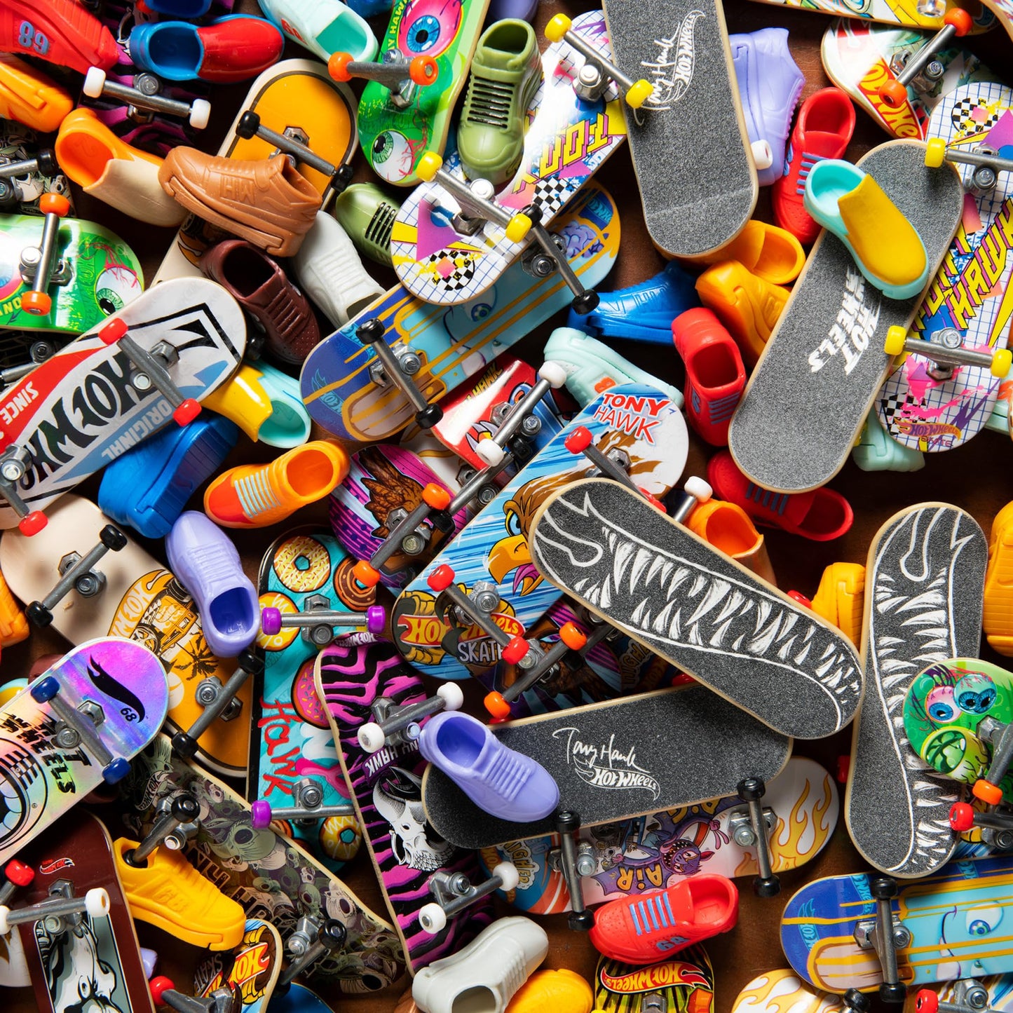 Hot Wheels Skate Neon Bones Tony Hawk-Themed Fingerboard and Shoes, Finger Skateboard and Removable Skate Shoes Designed in Collaboration with Tony…