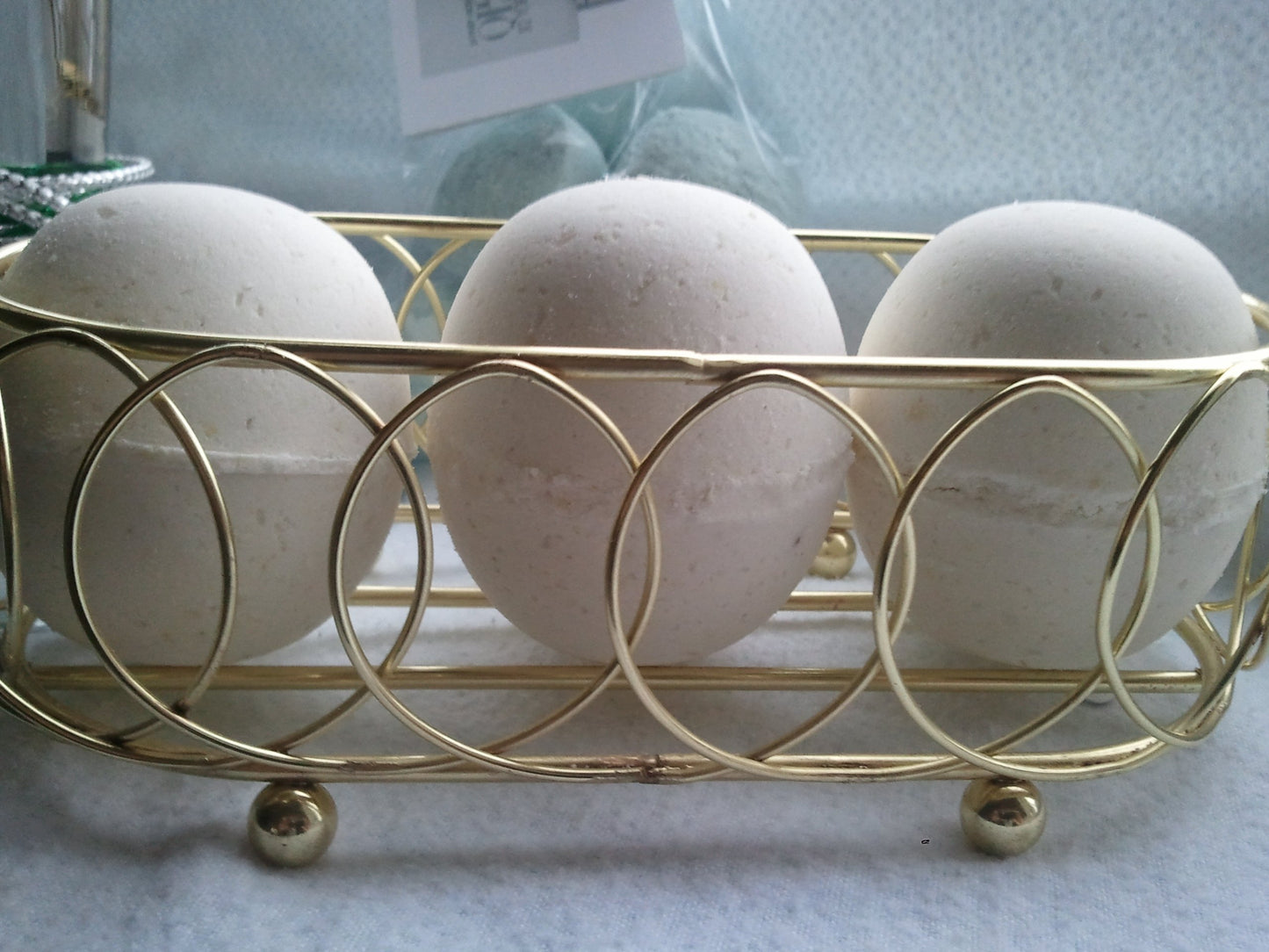 Spa Pure Gardenia Bath Bombs: 3 Gardenia Scented Bath Bombs, X-Large 5 Oz Each, USA Made, Great for Dry Skin, Individually Hand Wrapped (Gardenia FBA)