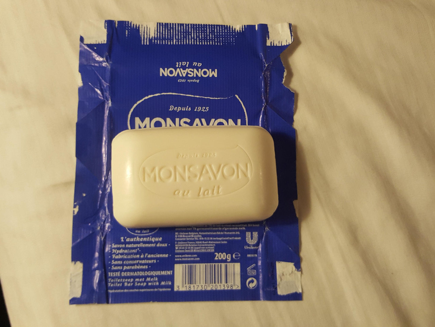 Monsavon Au Lait Soap 200g (4 Bars Soaps of 200g)