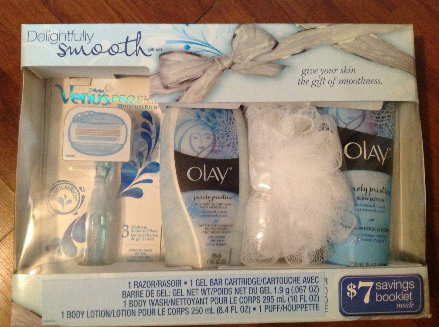 Olay Purely Pristine Gift Set