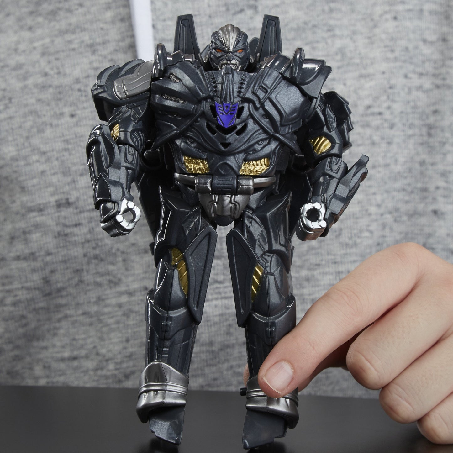 Transformers Mv5 All Spark Tech Pluto Action Figure