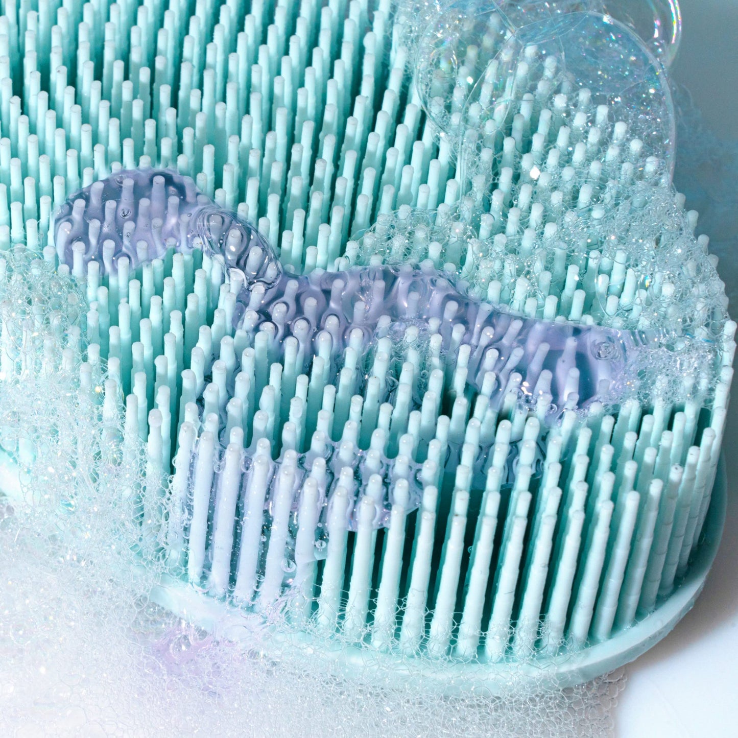 Freeman Premium Silicone Body Scrubber, Exfoliating & Massaging, Double Sided Silicone Scrubber, Durable & More Hygienic Than Loofah, for Men & Women