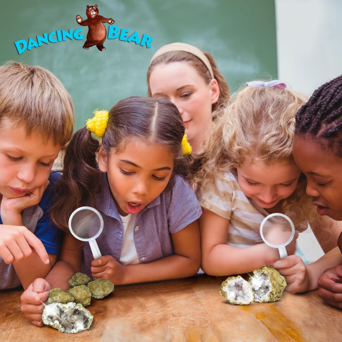 DANCING BEAR 25 Break Your Own Geodes – Medium 1–1.5" Hollow Crystals, Fun Educational Surprise Kit with Instructions, Party Favors & Prizes