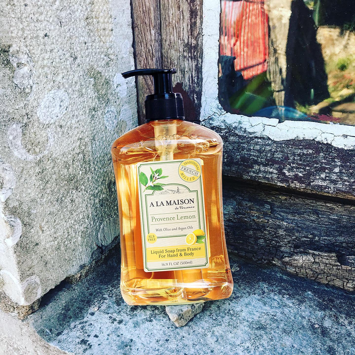 A LA MAISON Provence Lemon Liquid Hand Soap - Triple French Milled Natural Moisturizing Soap (16.9 oz Bottle)