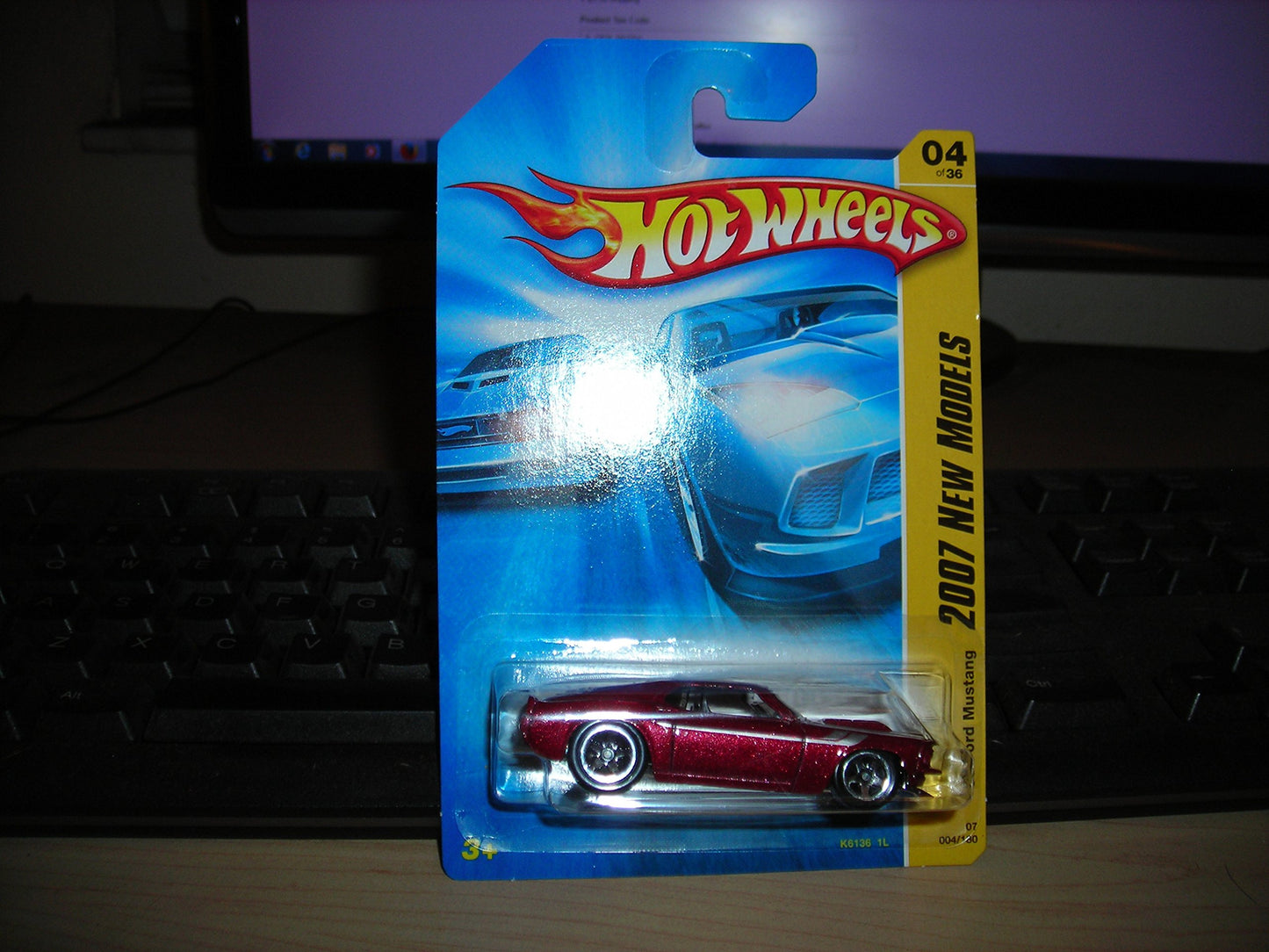 Hot Wheels 2007 New Models '69 Ford Mustang 1:64 Scale