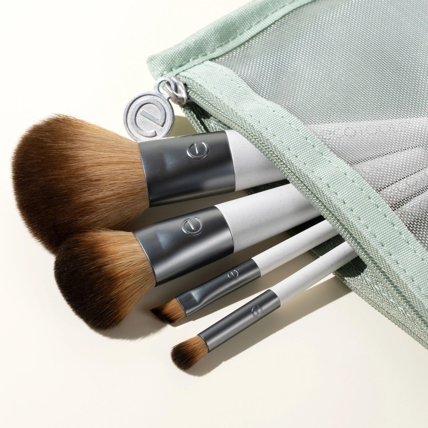 EcoTools On-The-Go Makeup Brush Kit, Travel-Friendly Brush Set, Mini-Size Makeup Tools for Powders, Blush, Bronzer, & Eyeshadows, Eco-Friendly