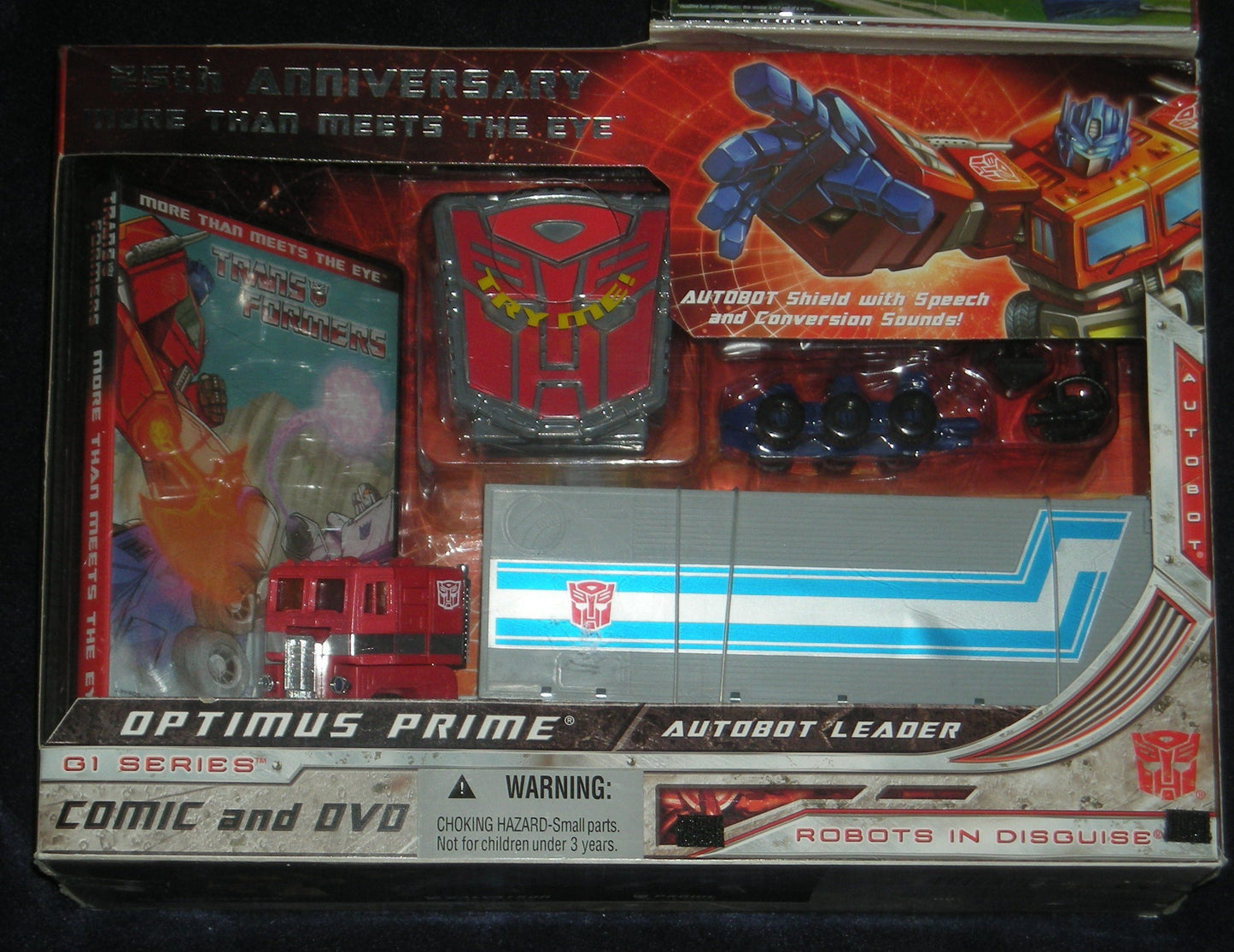 TRANSFORMERS 25TH ANNIVERSARY G1 RE-ISSUE OPTIMUS PRIME with DVD and COMIC