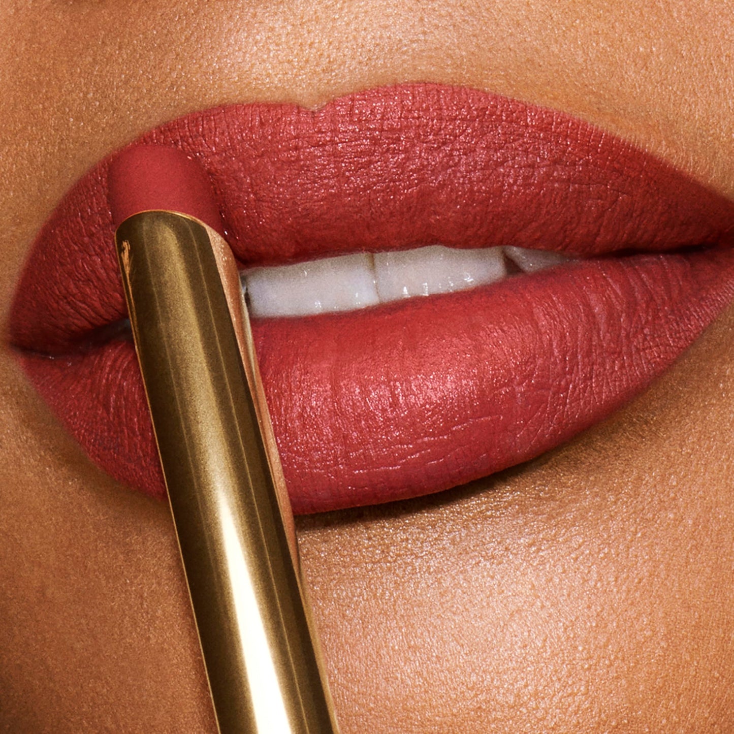 Estée Lauder Pure Color Explicit Silk Matte Lipstick for Women |12-Hour Wear, 110 Wrong Place, Right Time