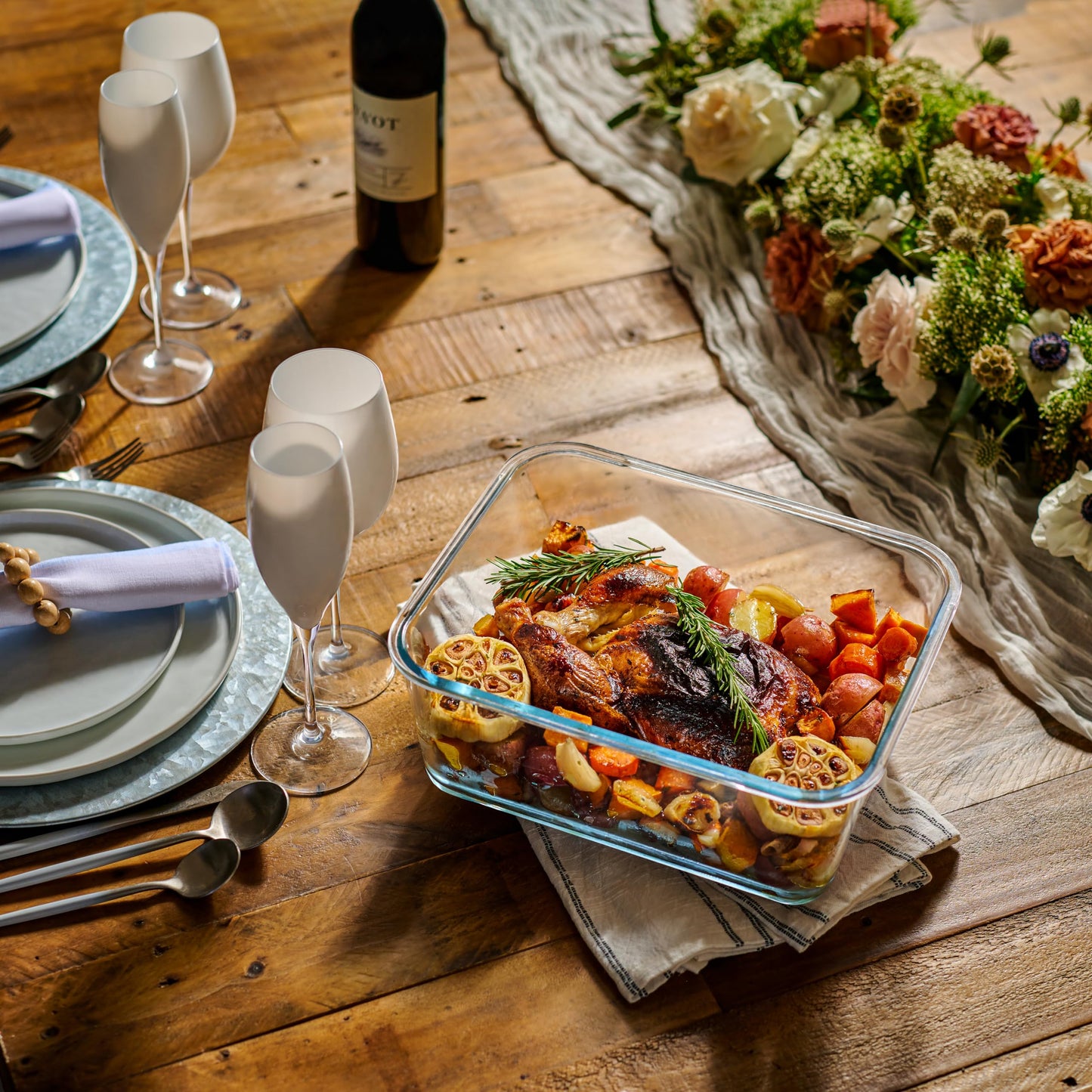 Extra Large Oven Safe Glass Food Storage Container with Airtight Locking Lid & Handle. 6500ml / 220oz / 28 Cup - Storing Lunch Food, Vegetables…