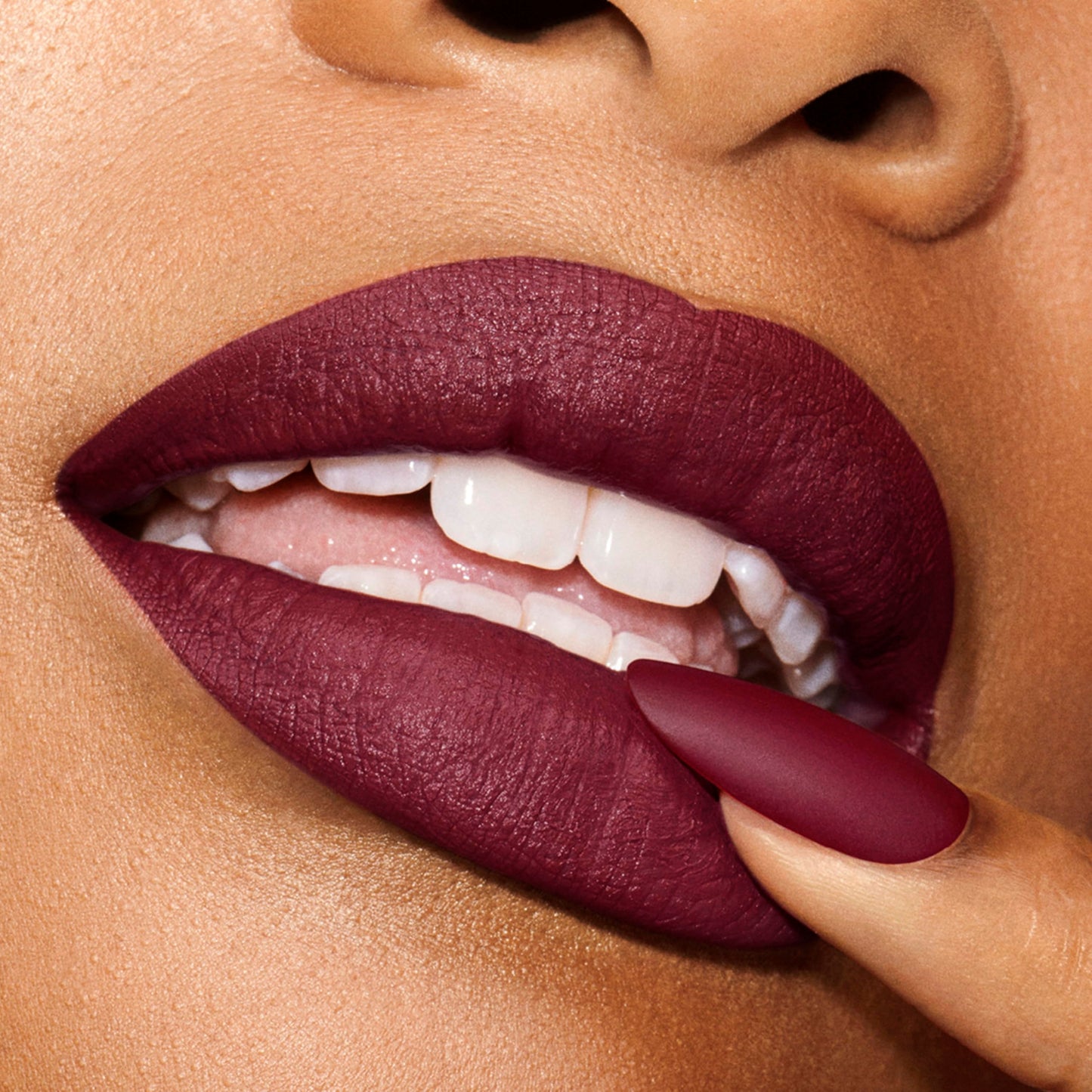 Estée Lauder Pure Color Explicit Silk Matte Lipstick for Women |12-Hour Wear, 211 Night Moves