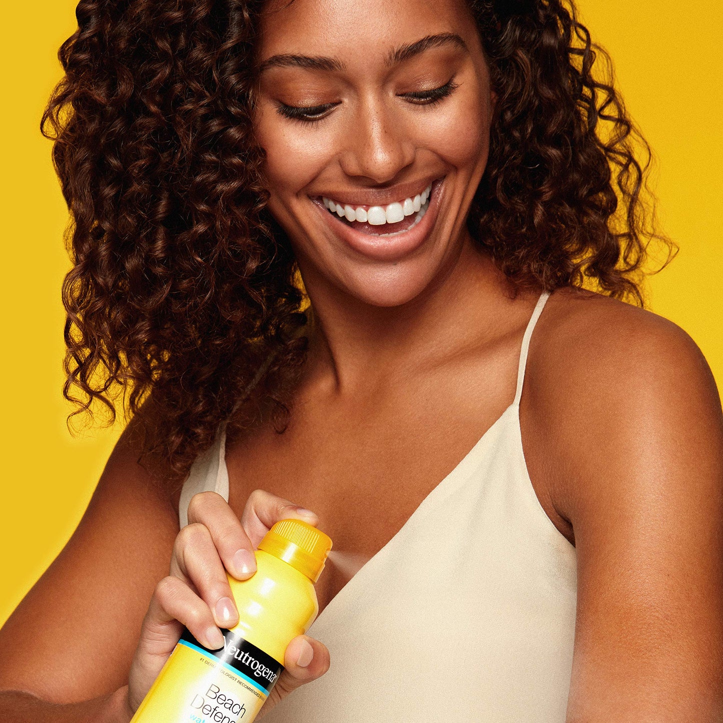 Neutrogena Beach Defense Water-Resistant Sunscreen Body Spray with Broad Spectrum SPF 30, PABA-Free, Oxybenzone-Free; Fast-Drying, Superior Sun