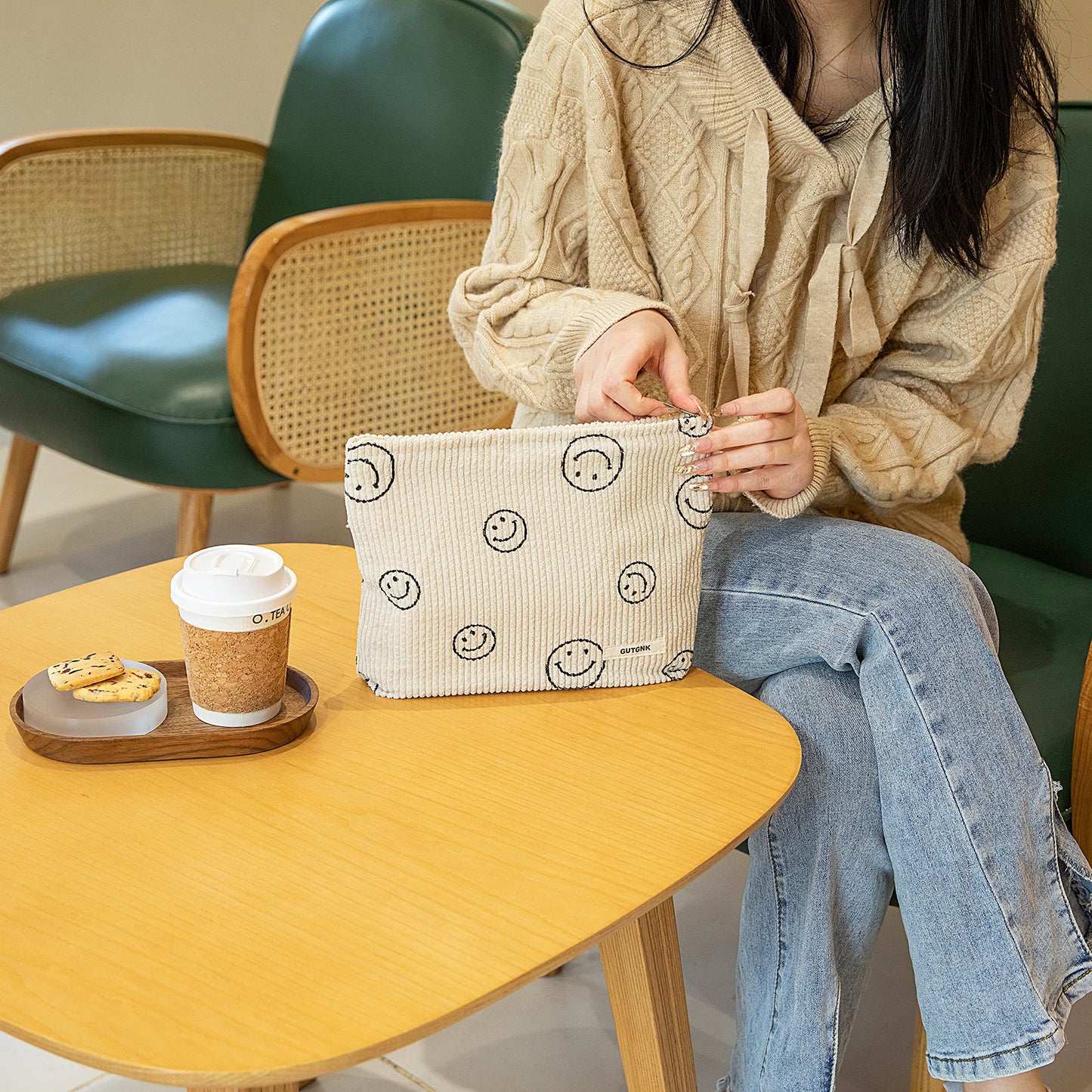 GUTGNK Makeup Bag for Women – Corduroy Cosmetic Pouch, Aesthetic Smiley Face Organizer Tote with Zipper, Cute Pencil Case (Beige)