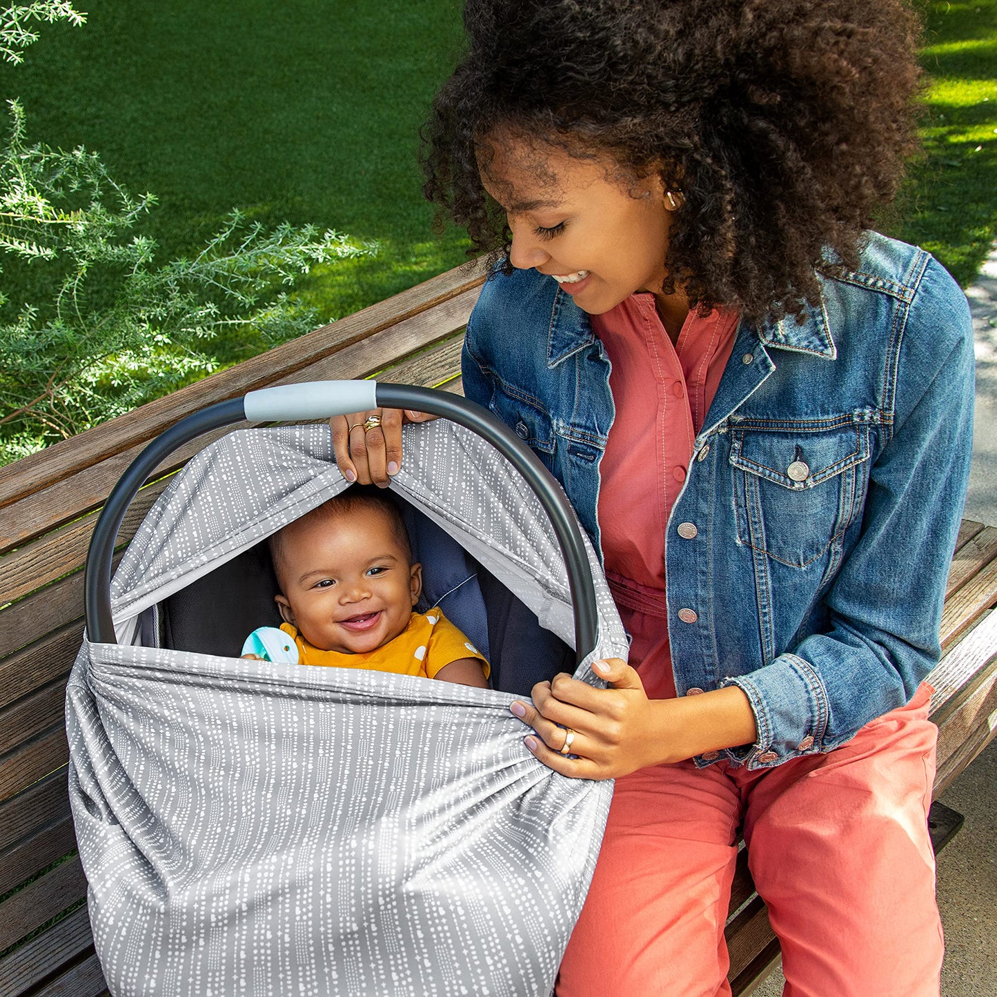 Munchkin® 5-in-1 Baby Car Seat Cover - Versatile Nursing Cover Up for Breastfeeding, High Chair and Carrier Protection with XtraGuard™ Silver-Ion…