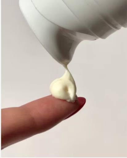 LolaVie Sculpting Paste, 50 ml + Bonus Nest New York Body Cream, 30 ml