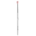 Wet 'n' Wild Makeup Brush, Crease Brush, Long-tipped, Tapered Brush that Flawlessly Picks Up Shadows to Apply to the Crease of the Eye, Easy-to-use