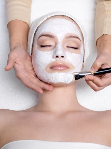 Adama Minerals Acne Face Mask