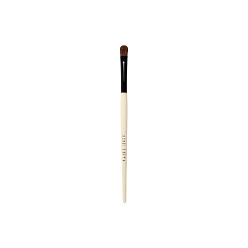 Bobbi Brown Eyeshadow Brush | Rounded, Beveled-Head Makeup Brush For Smooth Eyeshadow Application