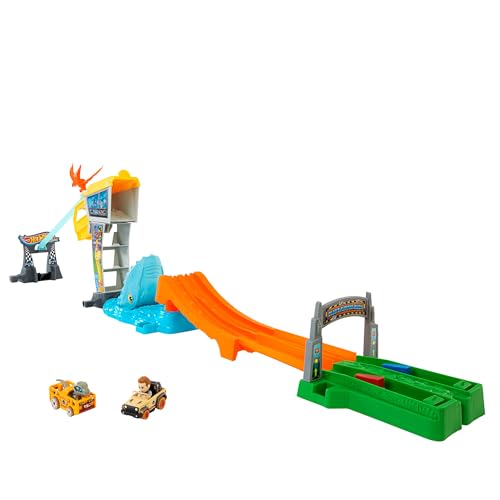 Hot Wheels Track Set & Toy Cars, RacerVerse Jurassic World Blue’s Raptor Rush Track Set with 2 Die-Cast Racers: Blue & Owen