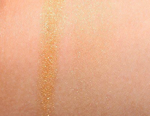 Mac Mineralize Skinfinish, Centre of Attention, Divine Night Collection