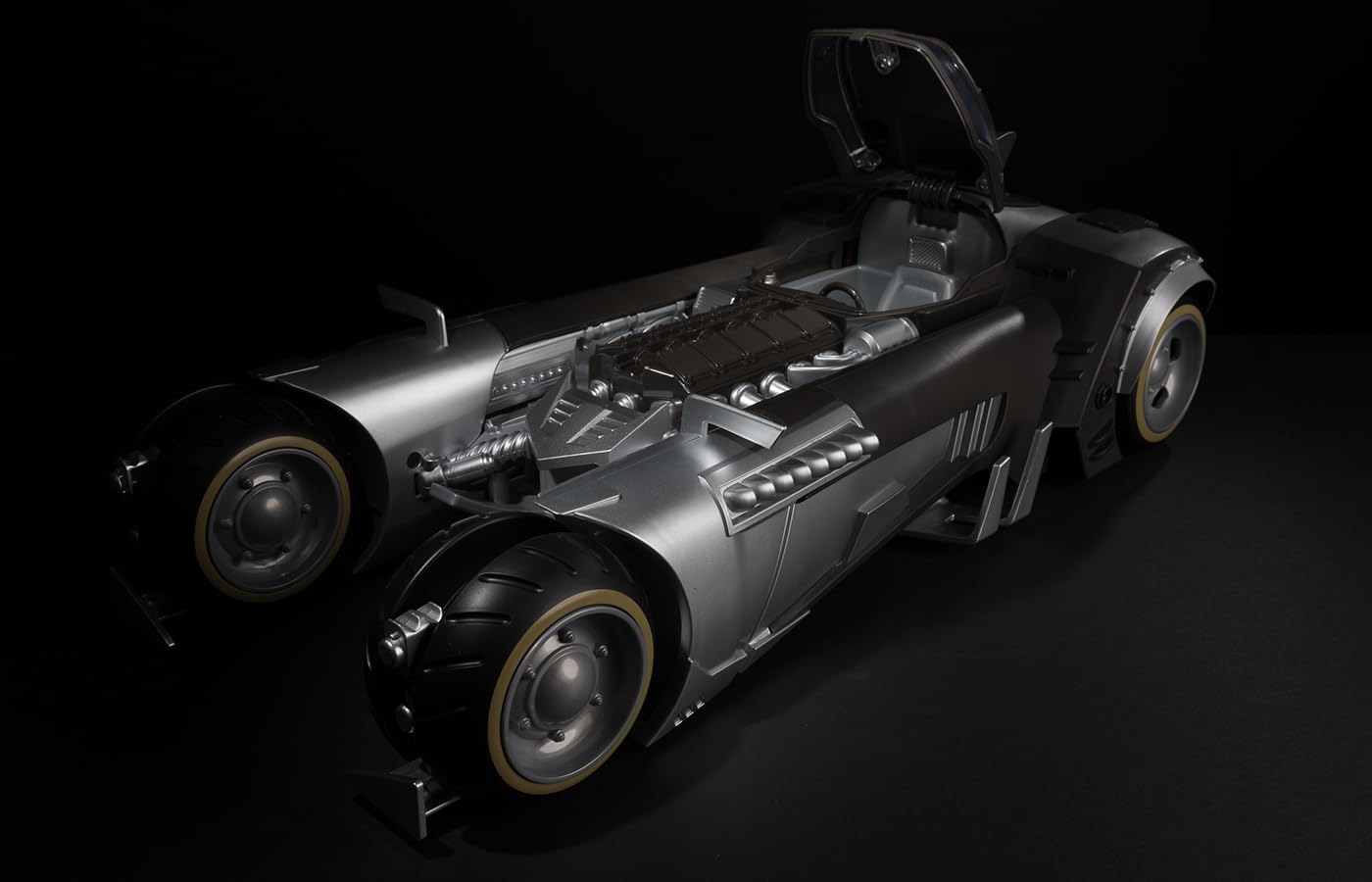 McFarlane DC Multiverse Batmobile (Batman: White Knight) (Gold Label) Vehicle Toys