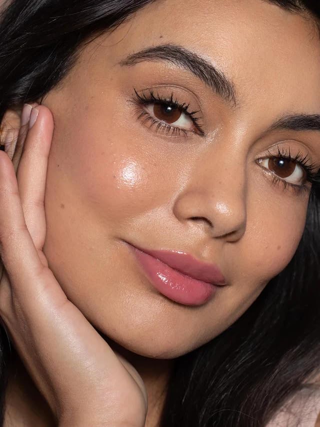 ILIA - Balmy Gloss Tinted Lip Oil | Smoothing Lip Color, Never Sticky | Hydrate, Plump + Moisturize with Hyaluronic Acid | Vegan, Cruelty +