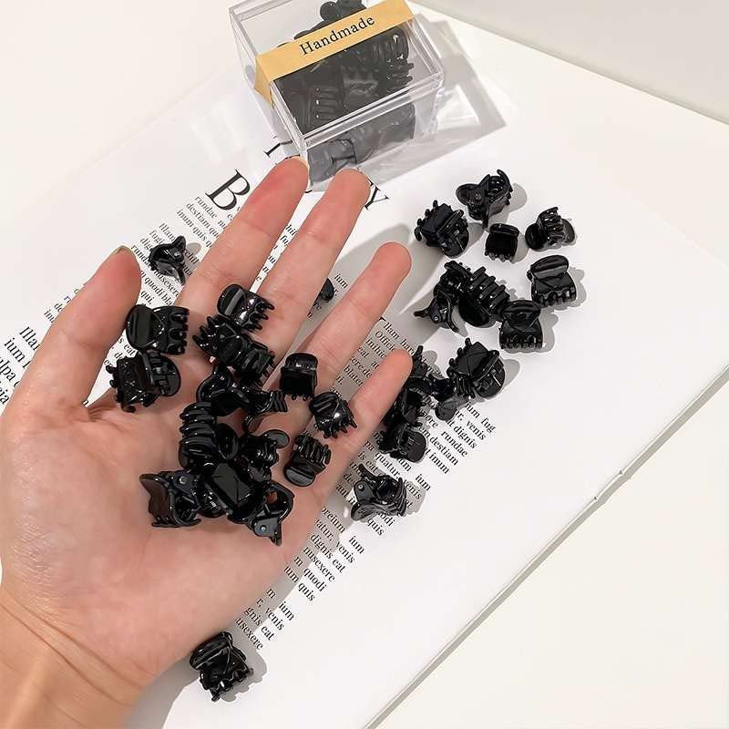 100PCS Mini Hair Clips, Black Plastic Stylish Jaw Clips Non Slip Hair Clip Clamps Small Hair Crown Claws Pins Clamps for Girls and Women