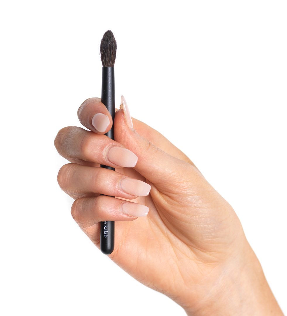 Smolder Brush - Smokey Eyeshadow Maker Blendy Eye Makeup Brush Brush, by Jacqueline Kalab - Self Makeup Length 4.9in