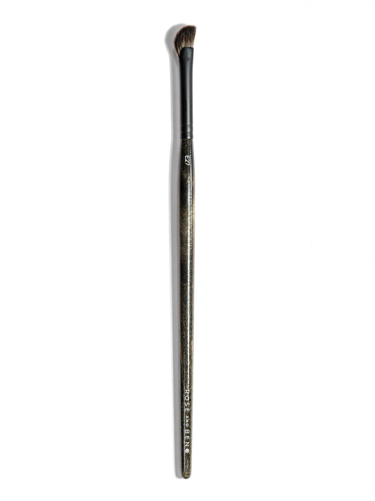 Rose and Ben Beauty E27 Inner Detail Eye Brush | Angled Design for Precise Application | Cruelty-Free Bristles