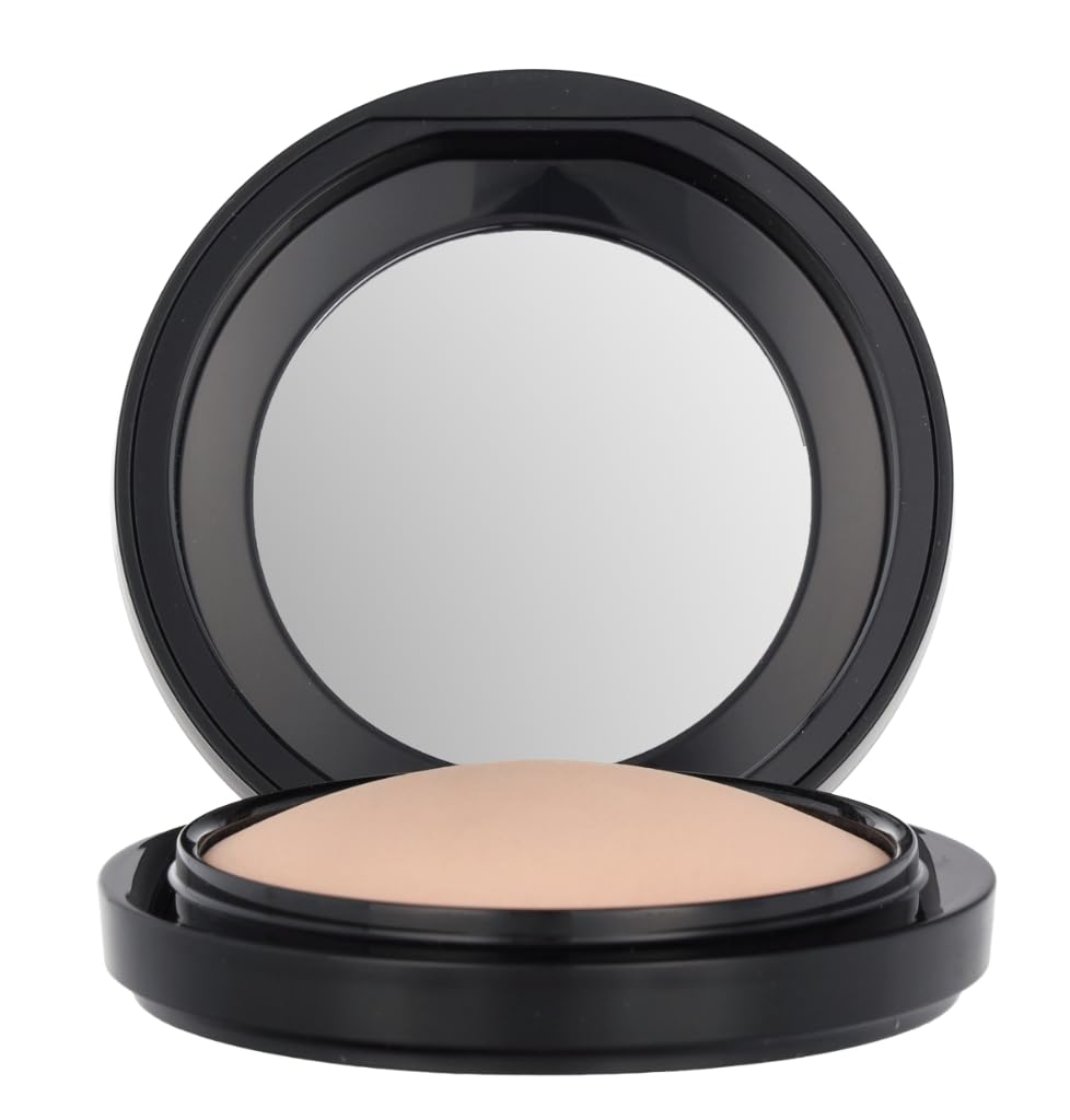 MAC Mineralize Skinfinish Natural - Medium Plus 10 g / 0.35 Ounce