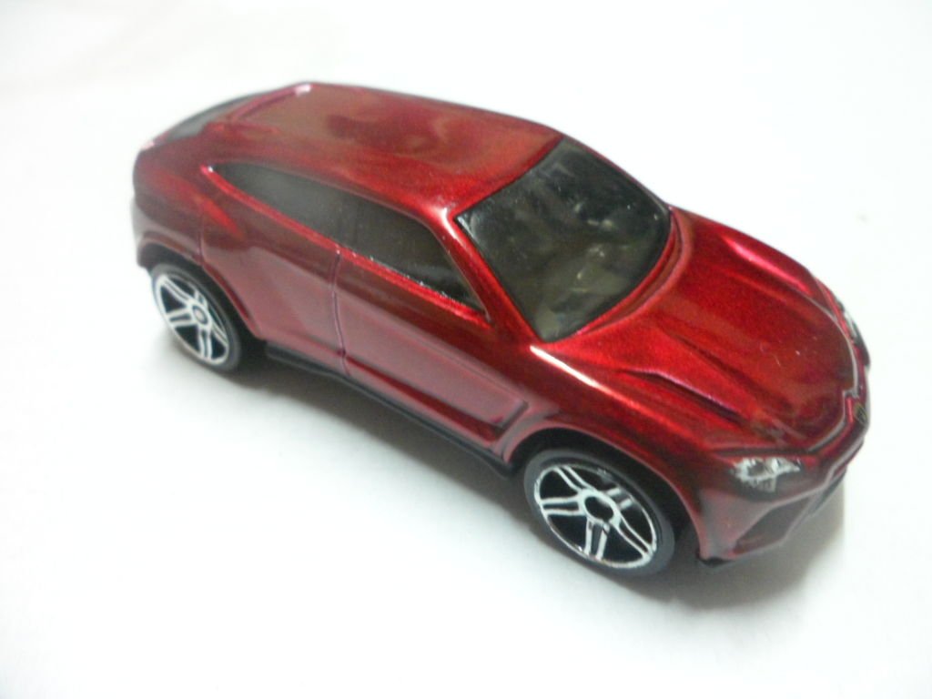 Hot Wheels, 2015 HW City, Lamborghini Urus [Maroon] 23/250