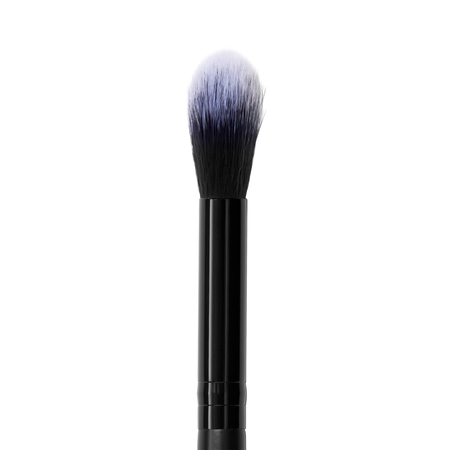 e.l.f. High Points Highlighter Brush, Soft & Tapered Face Makeup Brush For Illuminating & Creating Soft-Focus Glow, Vegan & Cruelty-Free