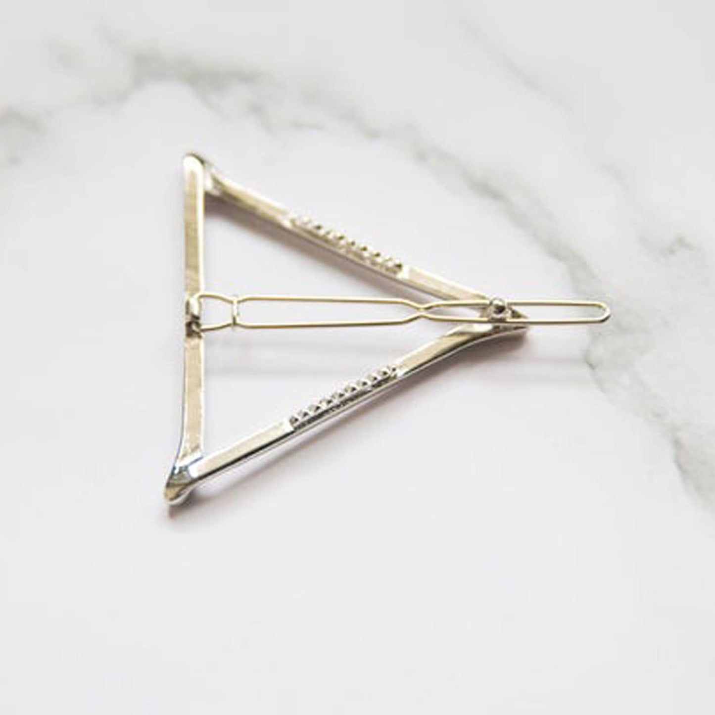 Yheakne Boho Triangle Hair Clip Barrette Metal Silver Geometry Hairpin Minimalist Hair Holder Modern Hair Accessories for Women and Gilrs (Silver
