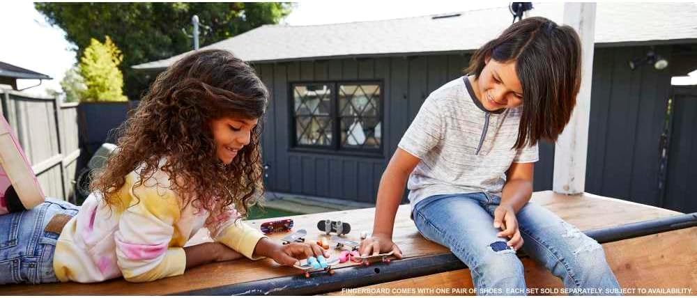 Hot Wheels Skate Food Style 1/5 Berry Cool Skate FingerBoard Kids Toys - HVJ80 | Ages 5+