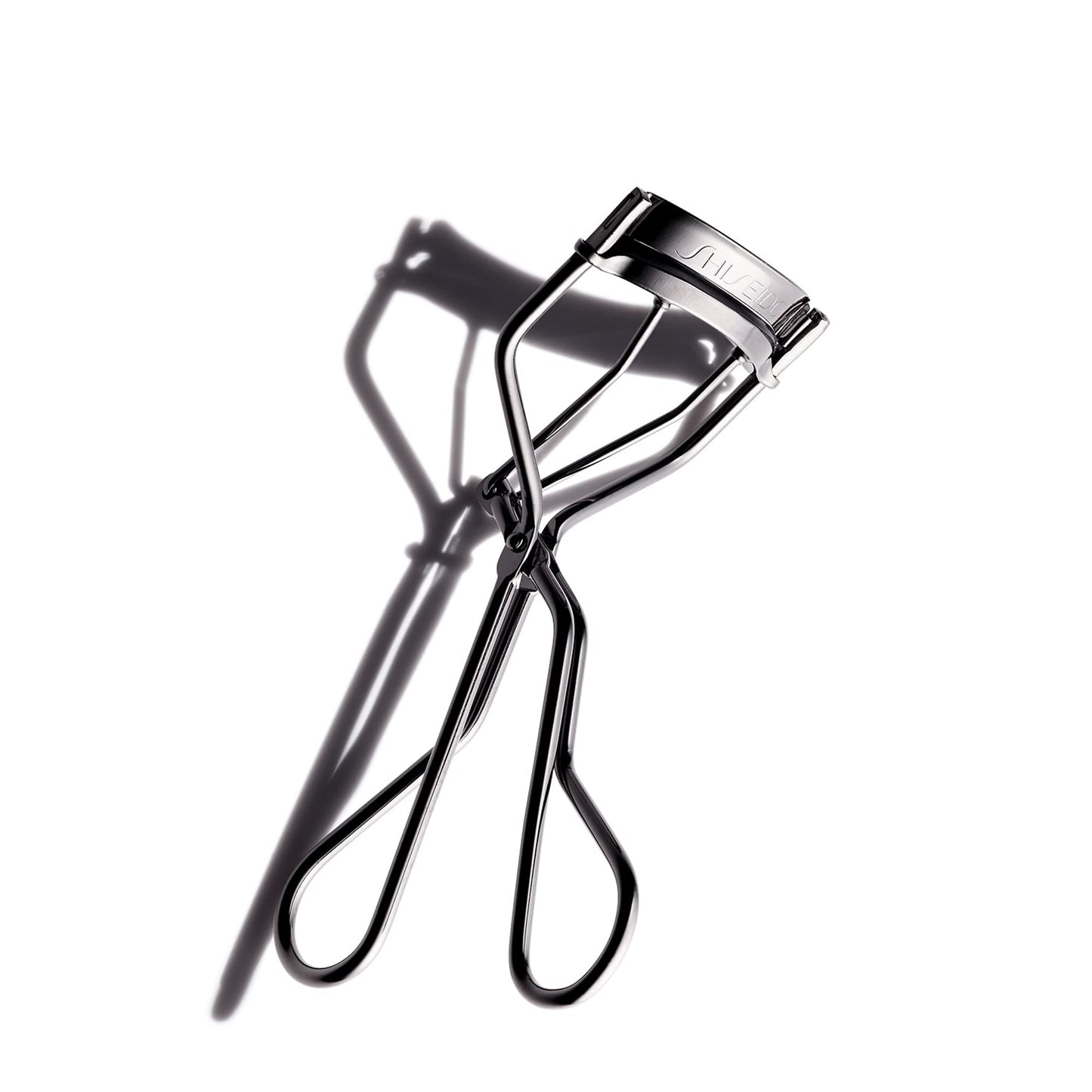 Shiseido Eyelash Curler - Crimps & Curls Lashes for Perfect, Eye-Framing Fringe - Gentle & Safe - Includes Replacement Pad Beauty and Personal Care Shiseido