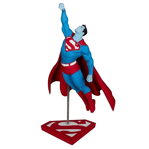 McFarlane Toys - DC Direct Superman by Gary Frank (Superman Red and Blue) 1:10 Scale Resin Statue