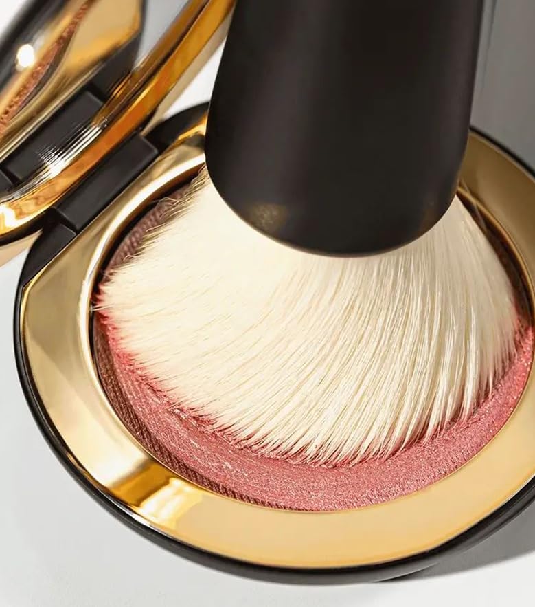 Westman Atelier Clean Highlighter Blender Brush