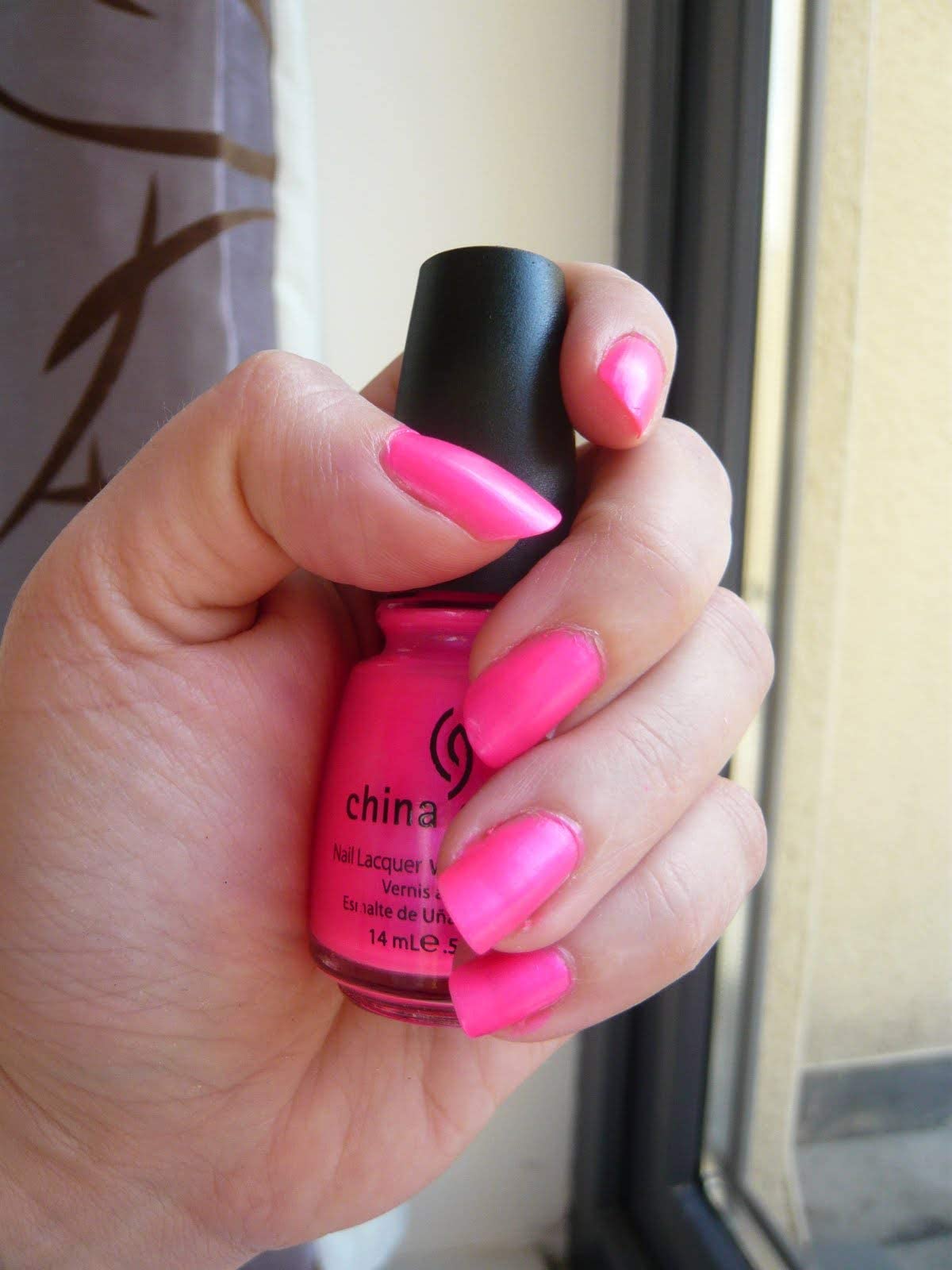 China Glaze Nail Polish, Pink Voltage 1006 Beauty & Personal Care China Glaze