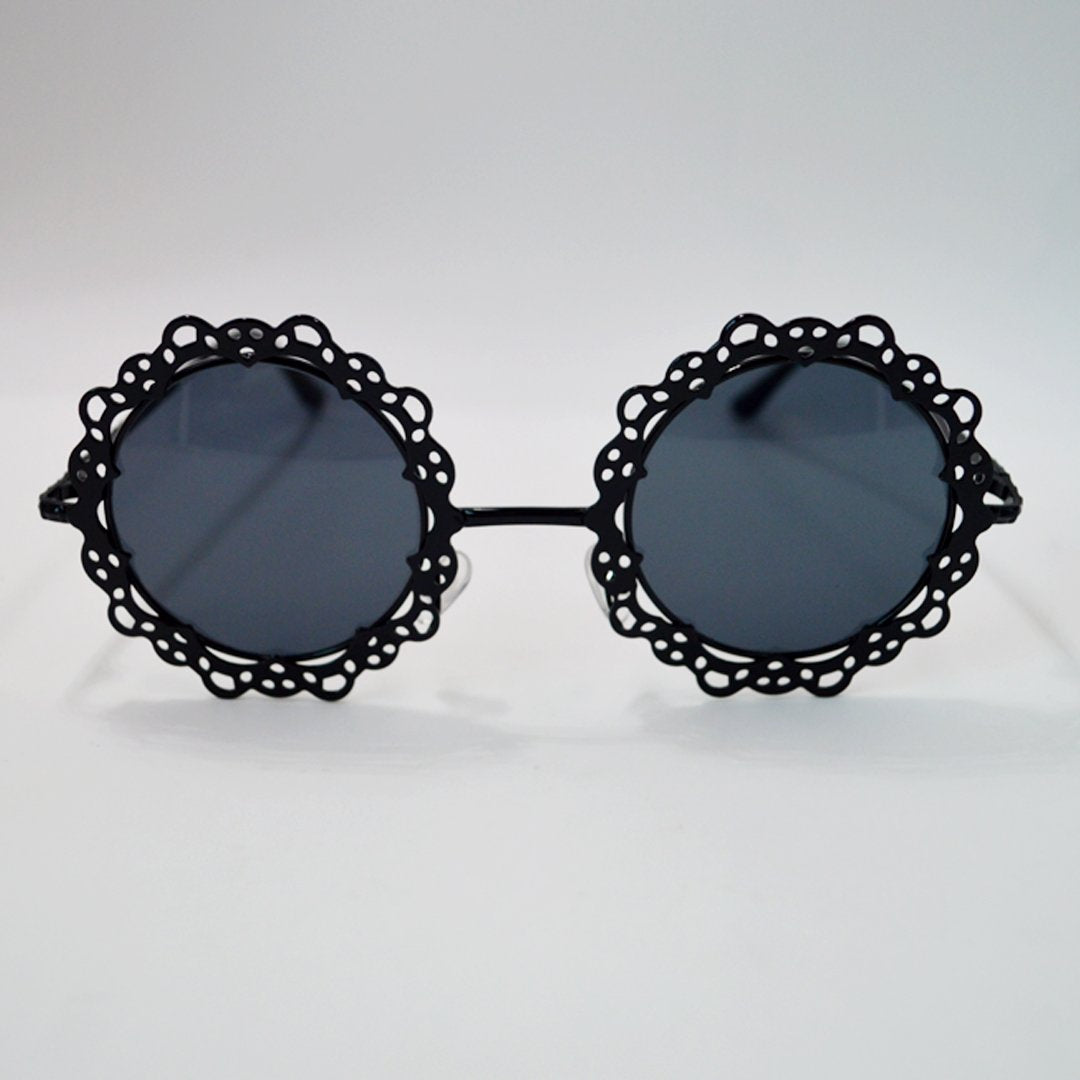 Mily Womens Vintage Hollow Lace Metal Flower Frame Round Sunglasses from (black)