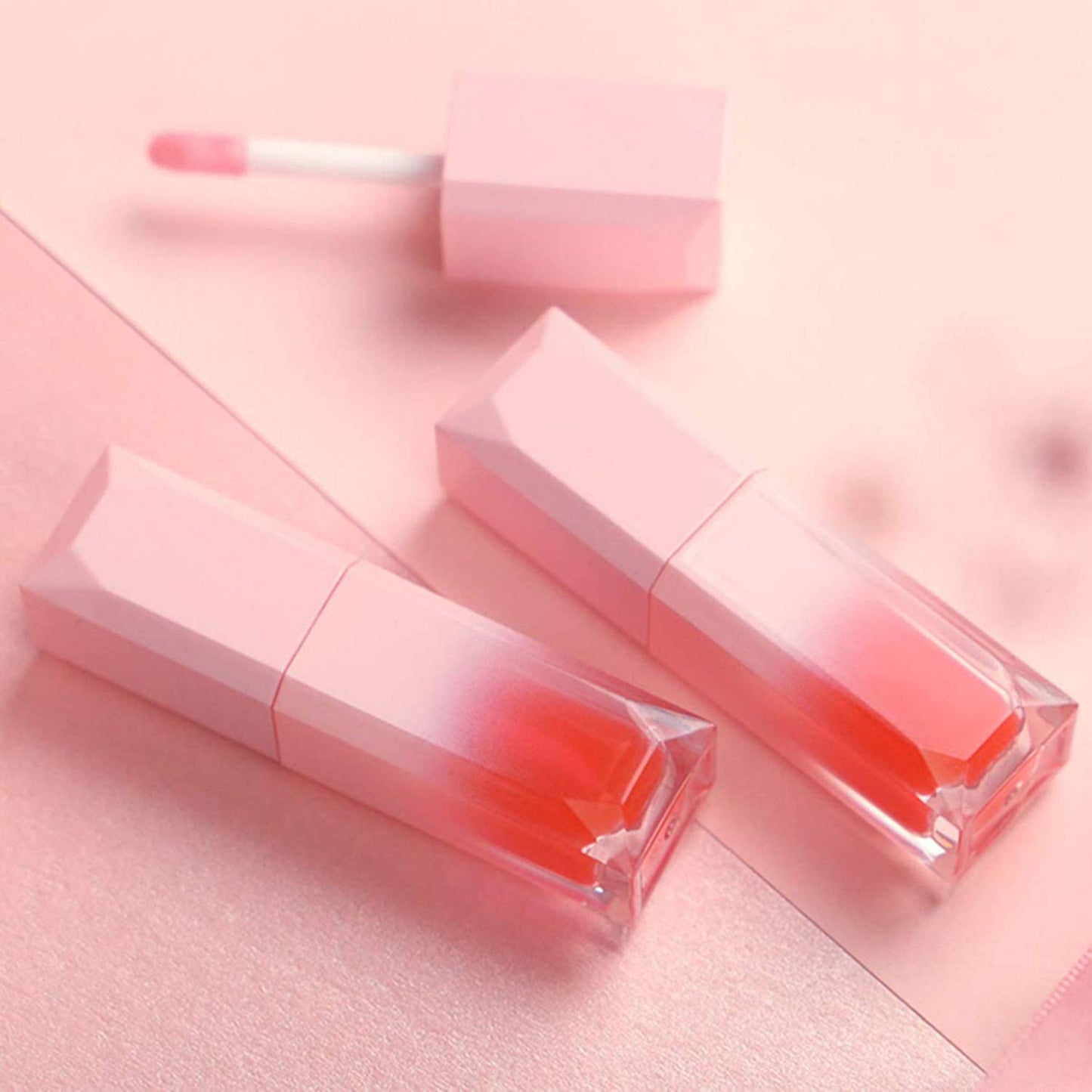 Healthcom 10Pcs 5ml Gradient Pink Empty Lip Gloss Tubes Plastic Mini Refillable Lip Balm Lipstick Bottle Lip Glaze Tube with Wand Travel Pipe Vials